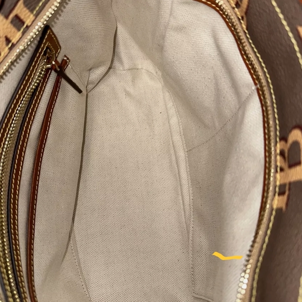 Dooney & Bourke NEW - Picture 3 of 4